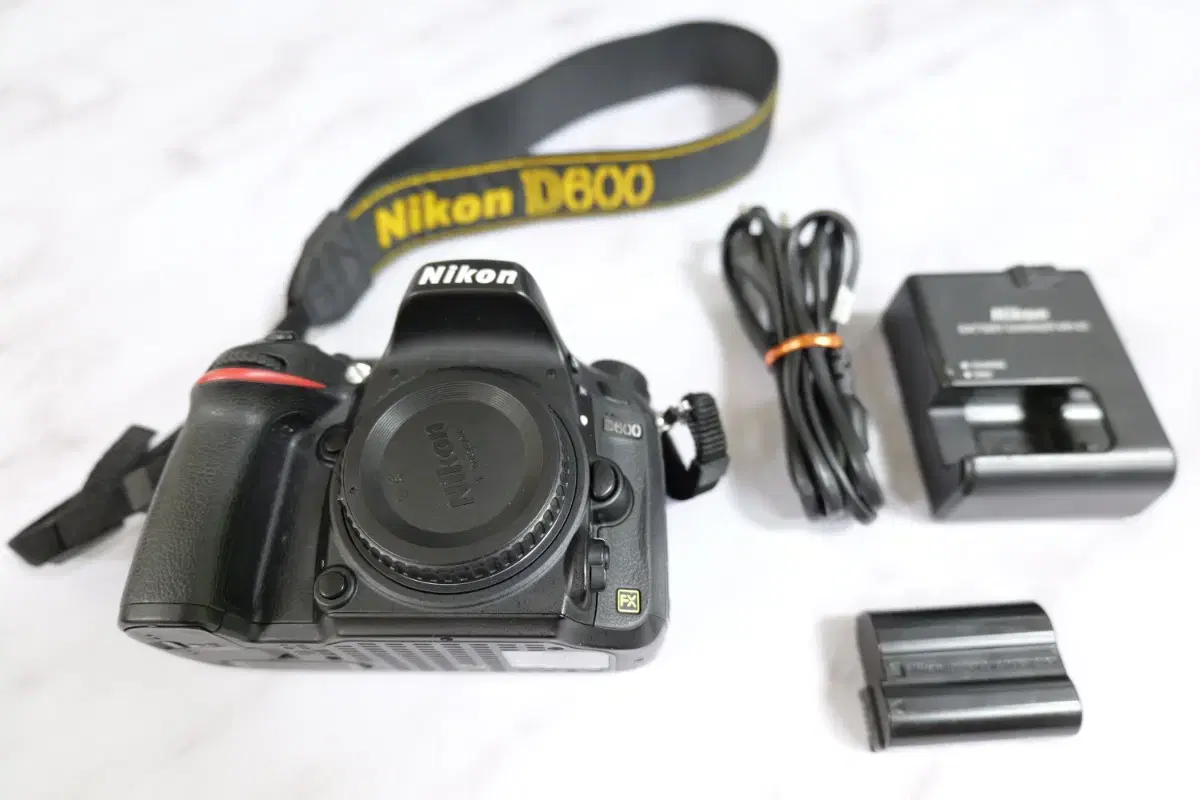 니콘 풀프레임 dslr 카메라 D600 바디 세트